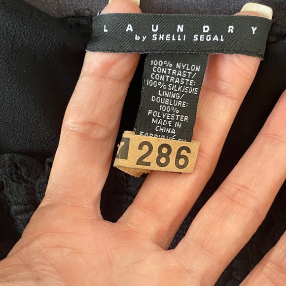 Laundry By Shelli Segal Black Lace Dress - Picture 2 of 3